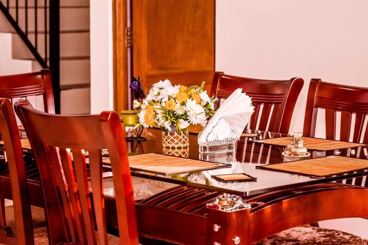 Saru Holiday Apartment - Up To 6 Guests Kandy Sri Lanka